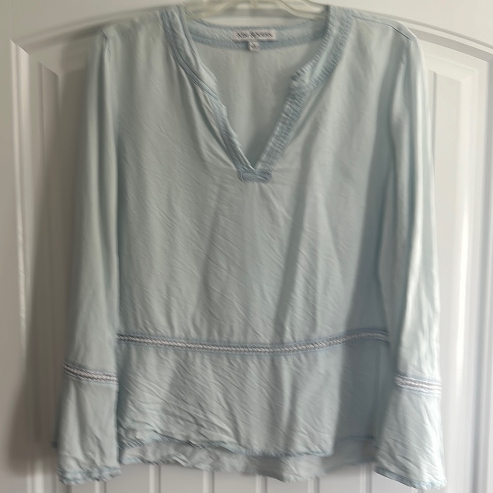 Kim Rogers Blue V-Neck Long Sleeve Blouse